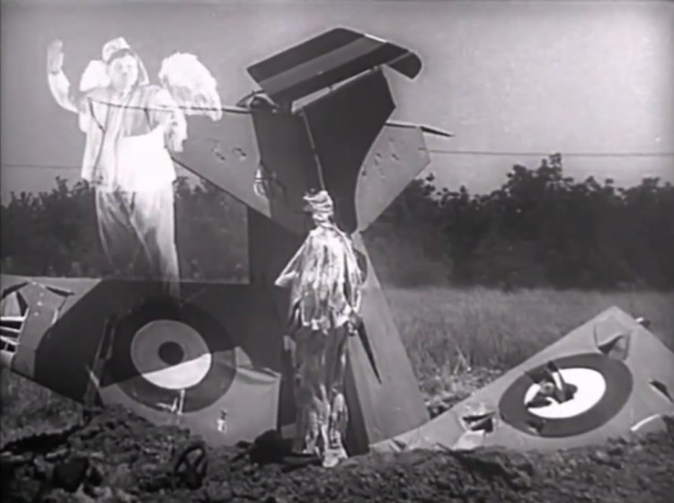 Ollio, morendo, saluta Stanlio